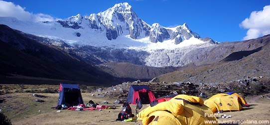 acampar en la Quebrada de Santa Cruz, Perú