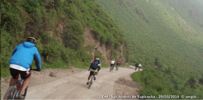 Aventura en bici a San Andres de Tupicocha