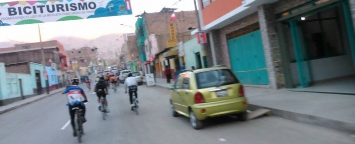 Aventura en bicicleta de Lima a Sayán 150km