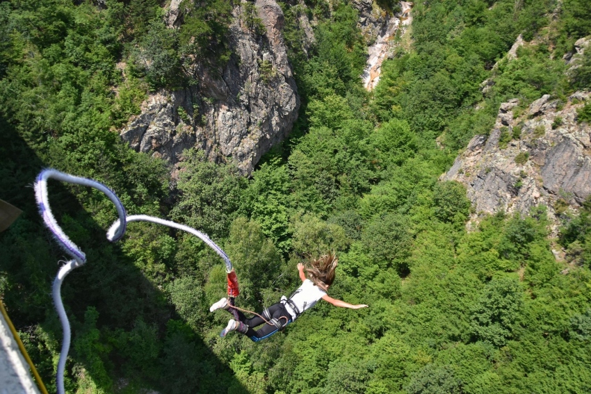 Atrévete Y Siente Adrenalina Realizando Bungee Jumping De 50 Metros En Arequipa