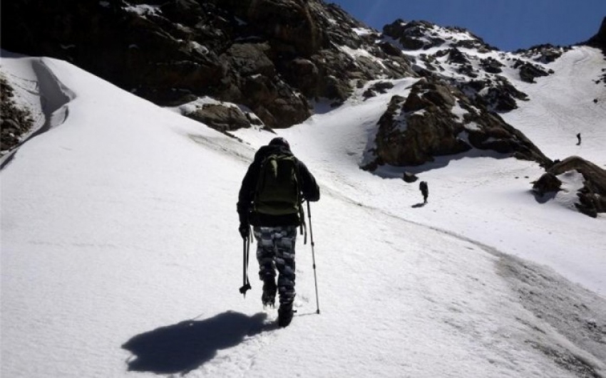 TREKKING SOBRE NIEVE: NEVADO RAJUNTAY 2D/1N