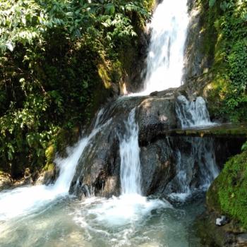 AVENTURA EN LAS CATARATAS DE HONOLULU Y CHULLACHAQUI