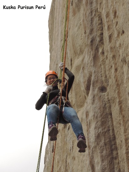 RAPEL EXTREMO EN LOMAS DE LUCUMO