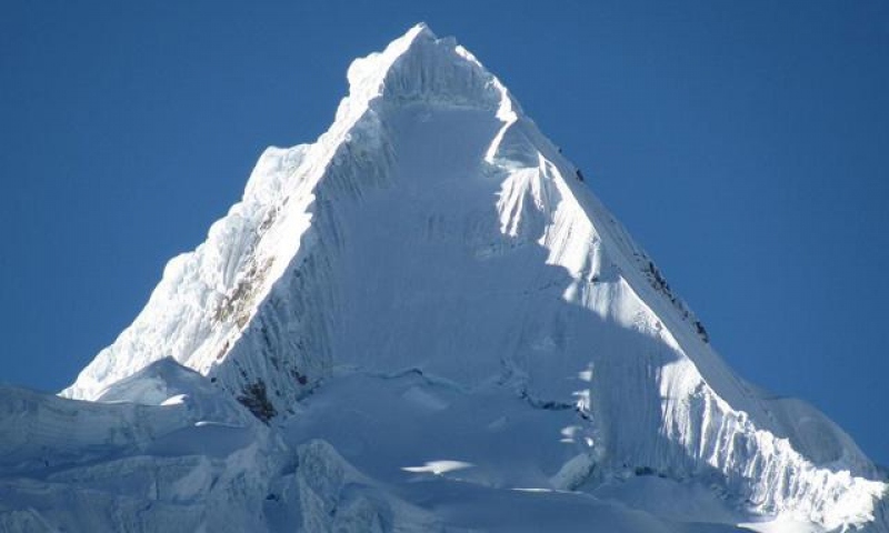 Nevado Alpamayo