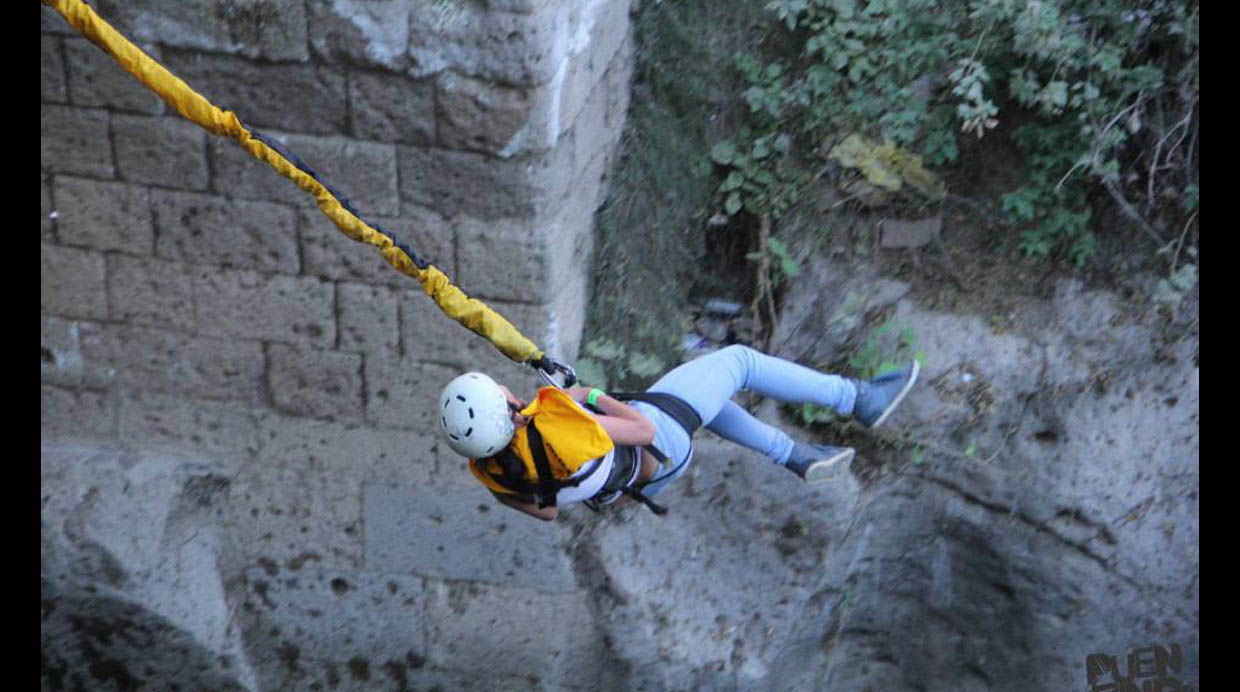 Puenting en valle de Chilina