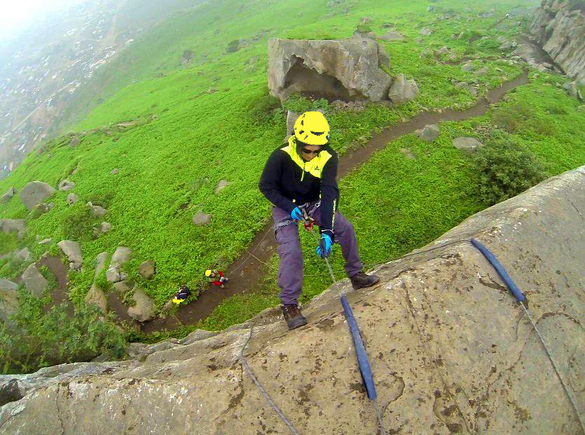 Rapel en las Lomas de Lucumo