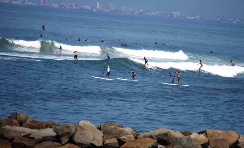 Surf en Miraflores De Aventura