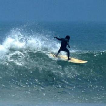 Surf en Playa Cerro Azul