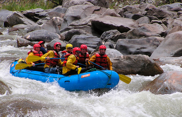 rafting en el rio vilcanota