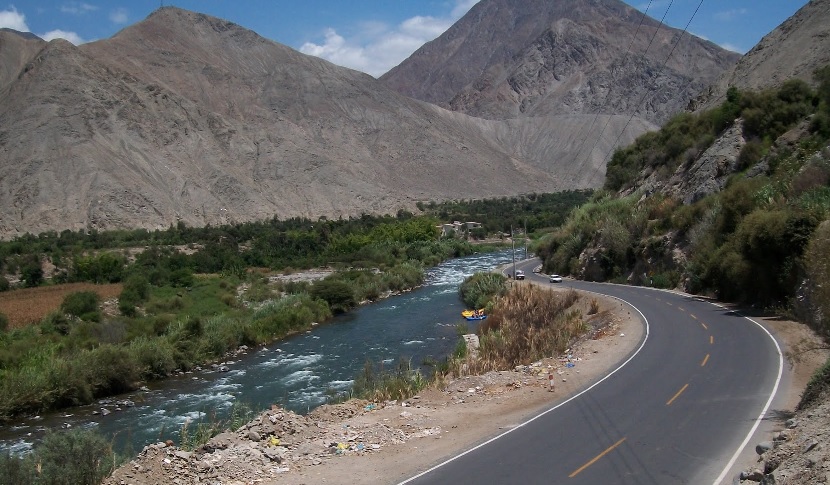 rio cañete hacer canotaje en lunahuaná